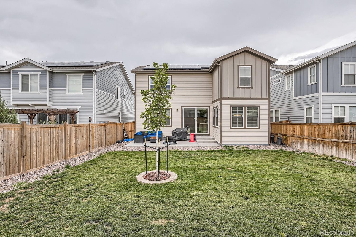806 White Crow St — photo 28