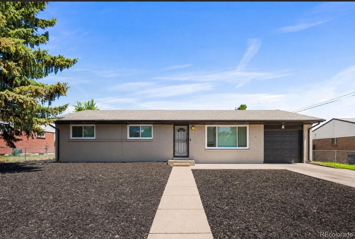 12445 E 6th Pl — photo 1